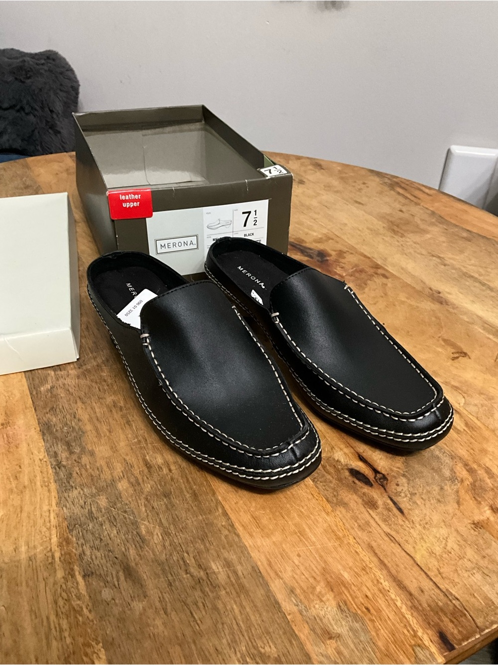 Merona Black Slip-On Leather Mule with Contrast Stitching